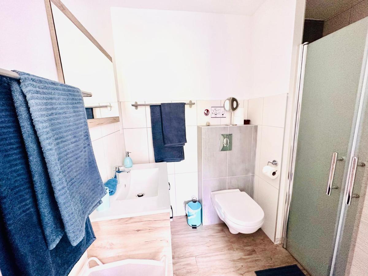 ReichsfeldJanea Big Blue Houseアパートメント エクステリア 写真